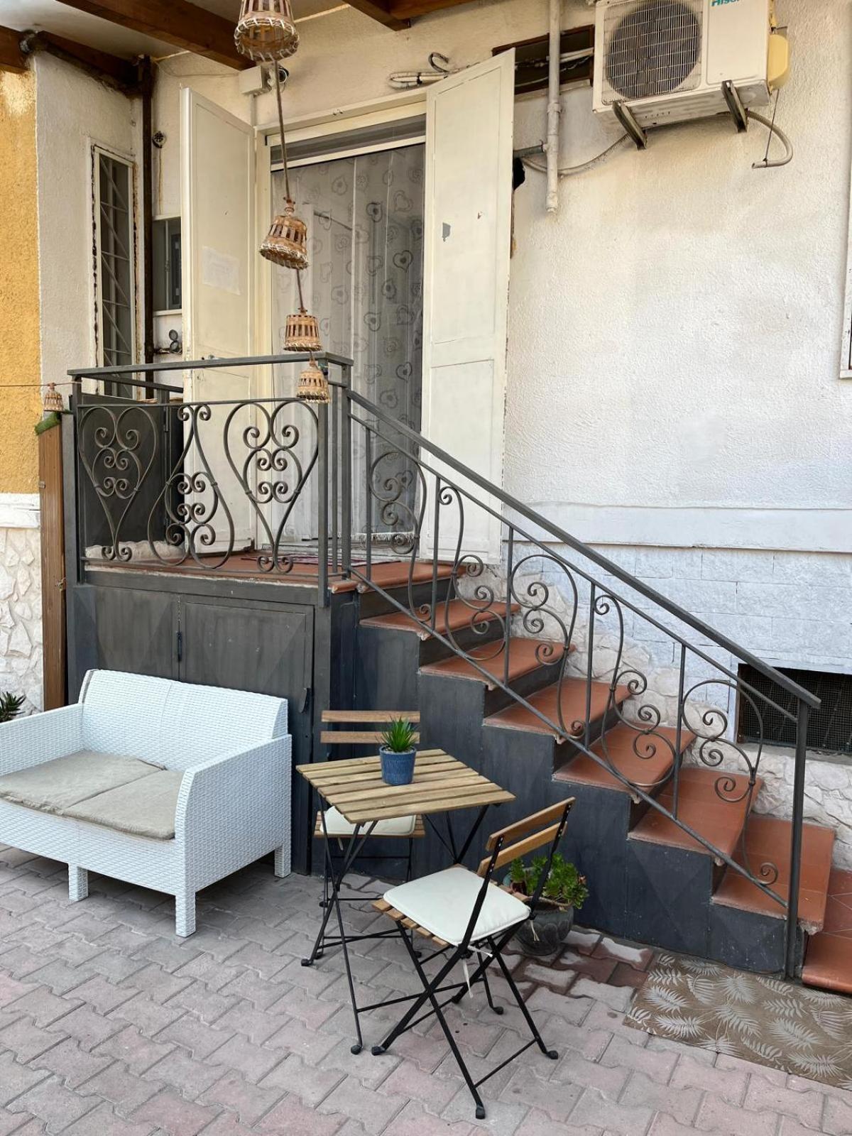 Family Room Portici Extérieur photo